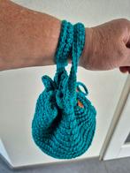 Zelfgehaakt polstasje aqua, Ophalen of Verzenden, Nieuw, Overige kleuren