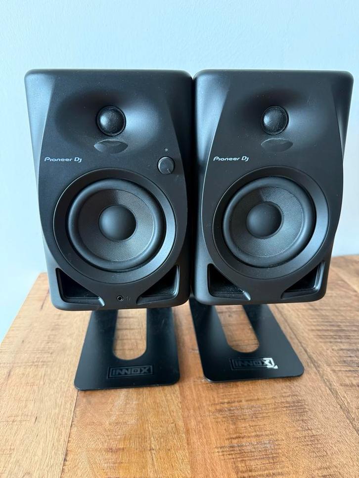 Pioneer DM-40D set met Innox IVA MON C1 statieven, Audio, Tv en Foto, Luidsprekers, Zo goed als nieuw, Front, Rear of Stereo speakers