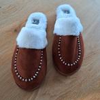 Nieuwe Cognac Sloffen - 100% LEUK!, Ophalen, Bruin, Nieuw, Pantoffels of Sloffen