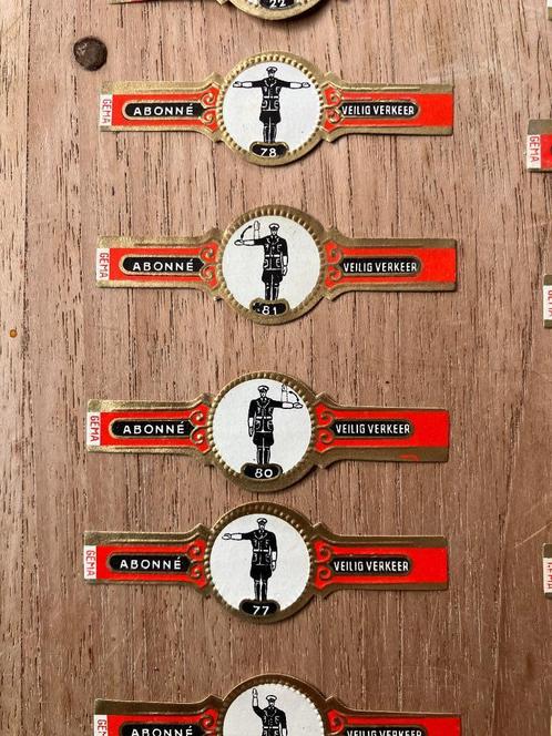 Sigarenbandjes VeiligVerkeerNL, Verzamelen, Rookartikelen, Aanstekers en Luciferdoosjes, Zo goed als nieuw, Sigarenbandjes, Ophalen of Verzenden