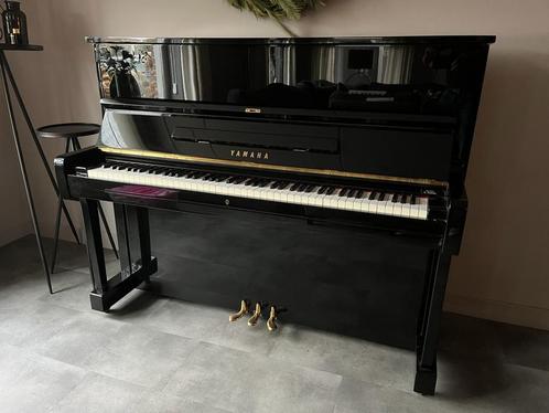Hoogglans zwarte piano Yamaha U1, Muziek en Instrumenten, Piano's, Gebruikt, Piano, Zwart, Hoogglans, Ophalen of Verzenden