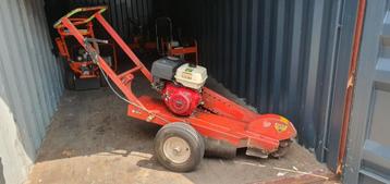 Stobbenfrees / stronkenfrees met Honda GX390  13 PK beschikbaar voor biedingen