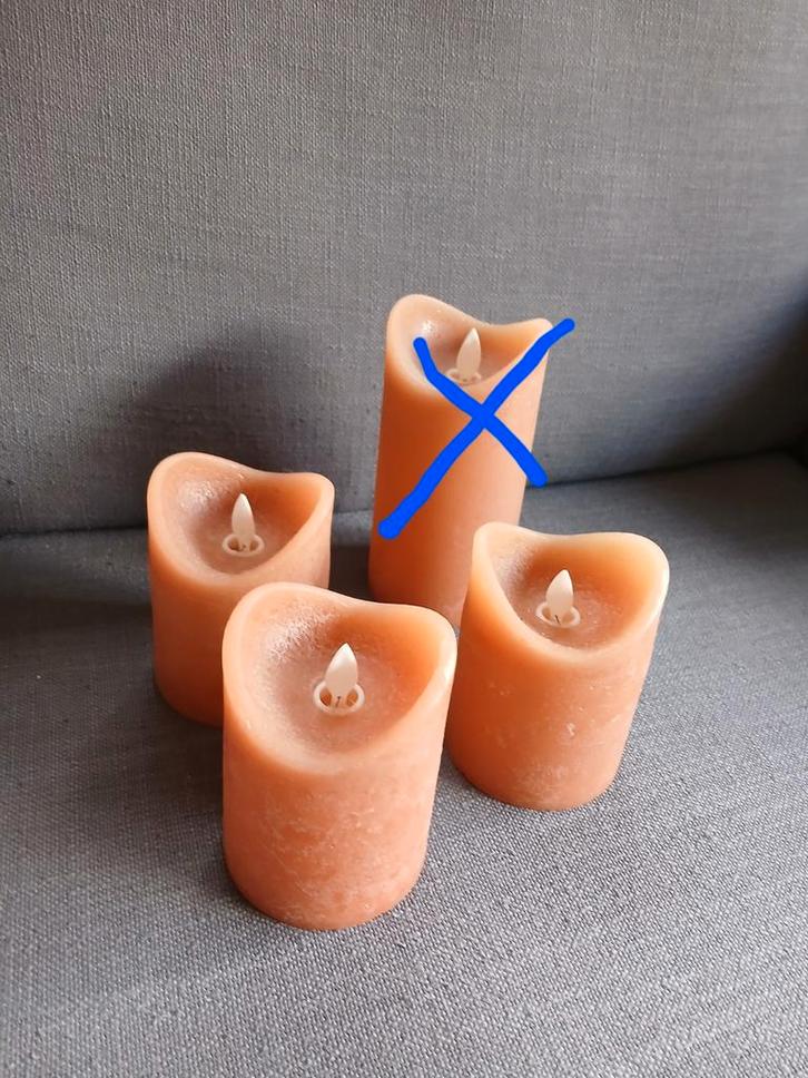 3 led kaarsen met timer, Huis en Inrichting, Woonaccessoires | Kandelaars en Kaarsen, Zo goed als nieuw, Kaars, Minder dan 25 cm