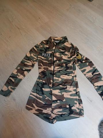 Politie carnaval beschikbaar voor biedingen