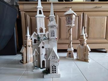 Heel mooi houten kersthuis kerstkerk 75 cm hoog beschikbaar voor biedingen