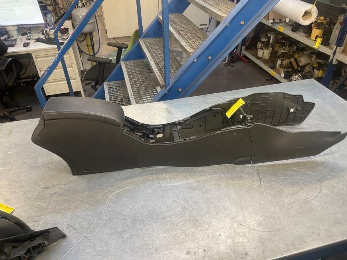 Armleuning van een Renault Megane, Auto-onderdelen, Interieur en Bekleding, Renault, Gebruikt, 3 maanden garantie, Ophalen of Verzenden