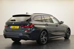 BMW 3 Serie Touring 330i Executive M Sport Automaat / Panora, Auto's, BMW, Te koop, Zilver of Grijs, Benzine, Gebruikt