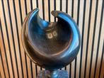 Henry Moore sculptuur, Ophalen