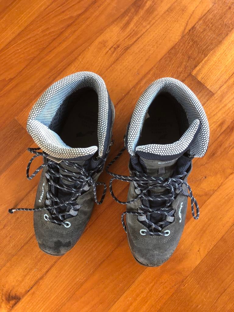 Lowa Bergschoenen Blauw Maat 41, Ophalen of Verzenden, Gedragen, Blauw, Wandelschoenen