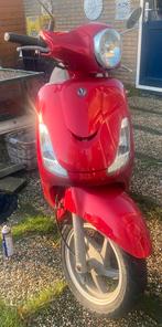 Sym fiddle 2 start niet zonder kenteken, Ophalen, Zo goed als nieuw, Benzine, Fiddle