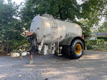 Jako Mest tank 10 m3 gierton met hefinrichting beschikbaar voor biedingen