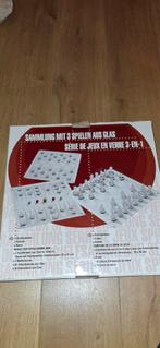 Glazen Schaak-, Dam & Backgammonspelset NIEUW & IN OVP, Hobby en Vrije tijd, Gezelschapsspellen | Bordspellen, Een of twee spelers