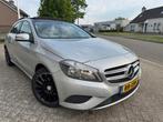 Mercedes-Benz A-klasse 180 Ambition Panoramadak, Navigatie,, Auto's, Mercedes-Benz, Voorwielaandrijving, 65 €/maand, Gebruikt