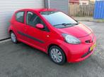 Toyota Aygo 1.0-12V + Automaat, Gebruikt, 4 stoelen, 68 pk, Origineel Nederlands