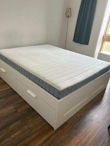 BRIMNES bed (160x200) met opberglades + VALEVÅG matras  beschikbaar voor biedingen