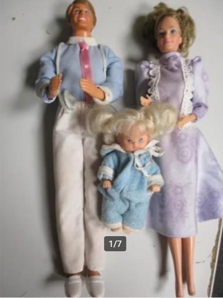 1985 BARBIE/KEN/OMA HEART FAMILY DOLLS, Verzamelen, Poppen, Gebruikt, Fashion Doll, Verzenden