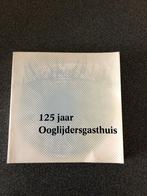 125 JAAR OOGLIJDERSGASTHUIS.  1983  UTRECHT, R HOPPENBROUWERS, Gelezen, Overige wetenschappen, Ophalen of Verzenden