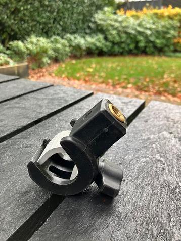 Rive D25 korte steun met intern schroefdraad beschikbaar voor biedingen