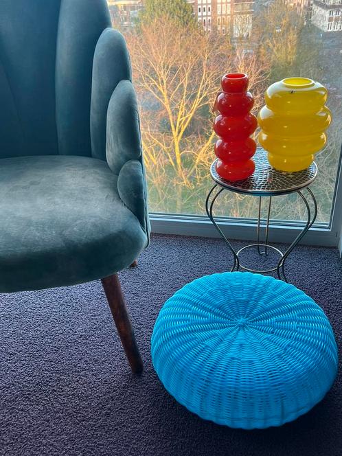 Vintage IKEA poef hocker voetenbank blauw, Huis en Inrichting, Banken | Voetenbanken en Poefen, Zo goed als nieuw, Minder dan 50 cm