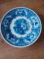 Bord Petrus Regout Abbey Plate, Antiek en Kunst, Ophalen of Verzenden