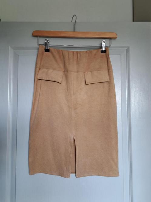 **Prachtige beige/camel rok van Atmosphere, maat S**, Kleding | Dames, Rokken, Zo goed als nieuw, Maat 36 (S), Beige, Knielengte