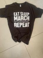 Shirt Adams "Eat,Sleep,March,Repeat", Muziek en Instrumenten, -, -, Nieuw, Ophalen of Verzenden
