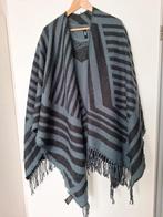 Poncho met 2 bijpassende tops mt.38/40. Kleuren patrol, Kleding | Dames, Maat 38/40 (M), Overige kleuren, Ophalen of Verzenden