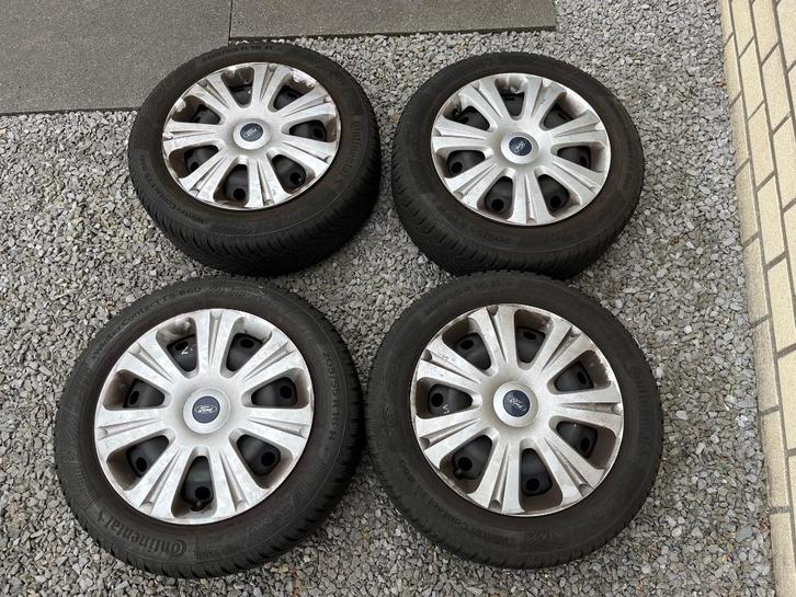 4 Continental Winterbanden 205/55 R 16 H + velgen & kappen, Auto diversen, Overige Auto diversen, Ophalen