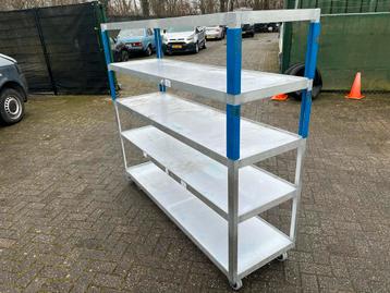 Magazijnwagen stelling met wieltjes beschikbaar voor biedingen