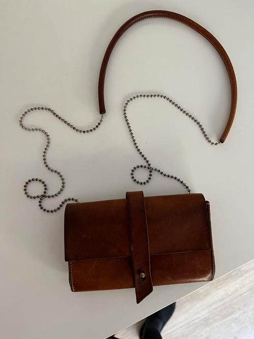 Bruin leren schoudertasje, Sieraden, Tassen en Uiterlijk, Tassen | Damestassen, Gebruikt, Schoudertasje, Bruin, Ophalen of Verzenden