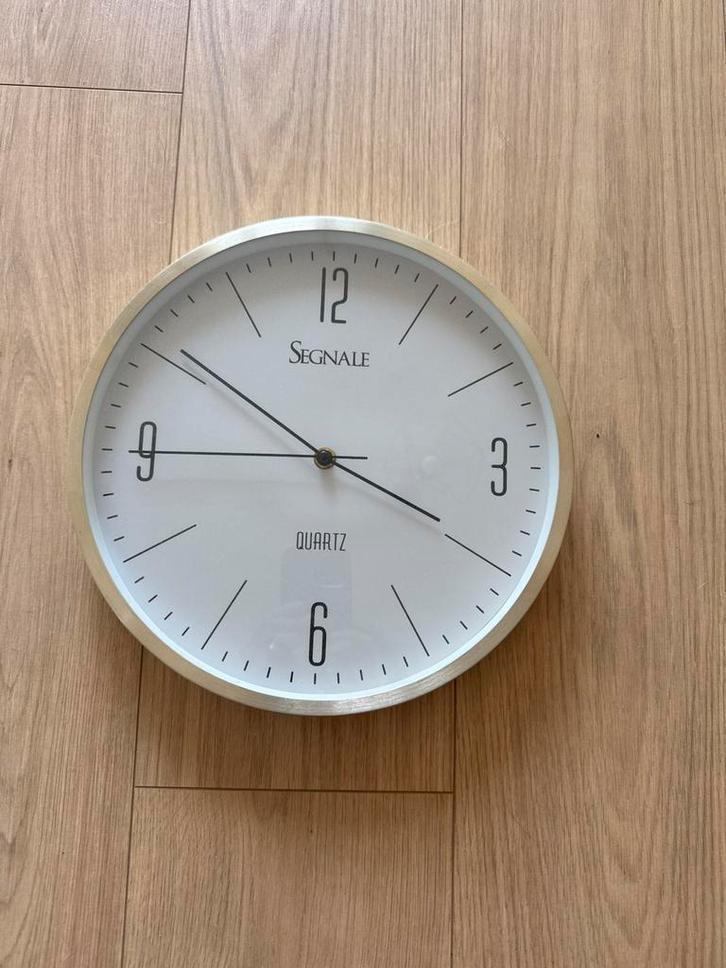 Wandklok / Muurklok, Huis en Inrichting, Woonaccessoires | Klokken, Zo goed als nieuw, Wandklok, Analoog, Ophalen of Verzenden