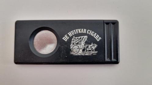 Sigarenknipper zwart kunststof DE HUIFKAR CIGARS #150, Verzamelen, Rookartikelen, Aanstekers en Luciferdoosjes, Zo goed als nieuw