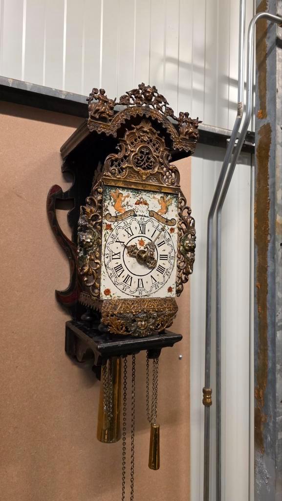 Originele Vroege antieke Friese stoelklok, Antiek en Kunst, Antiek | Klokken, Ophalen