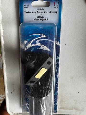 Dietz USB kabel houder beschikbaar voor biedingen