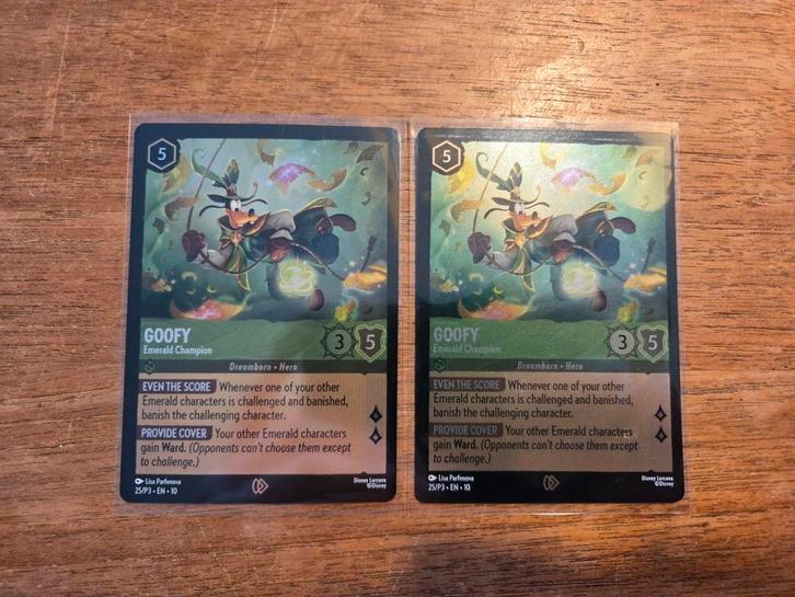 2x Goofy emerald champion Disney Lorcana 25/P3 EN 10, Verzamelen, Disney, Nieuw, Plaatje of Poster, Goofy of Pluto, Ophalen of Verzenden