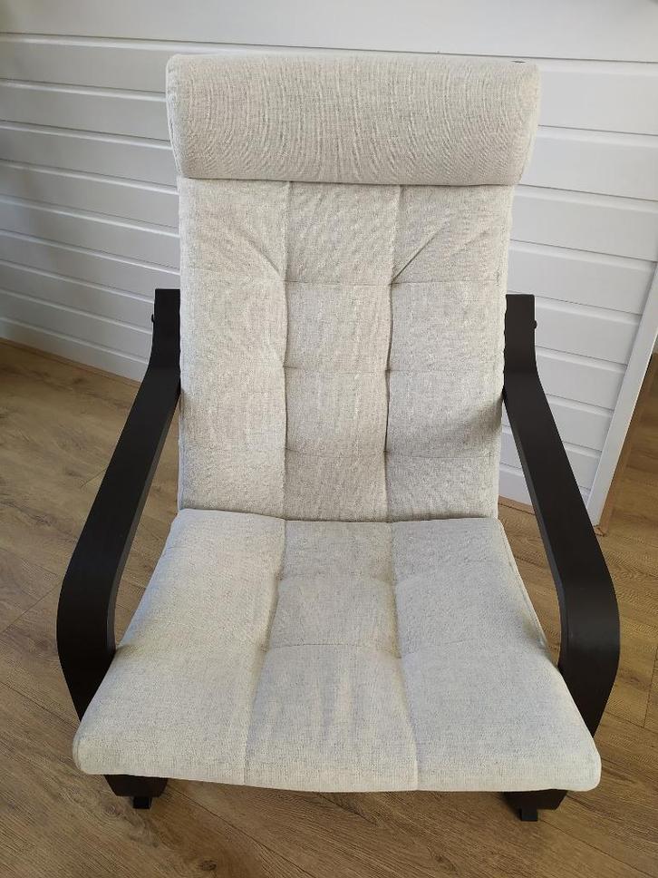 Ikea Poang Stoel Zwart/Bruin +kussen Gunnared beige Z.g.a.n, Huis en Inrichting, Stoelen, Zo goed als nieuw, Eén, Hout, Stof, Zwart