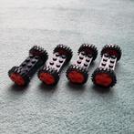 Lego wielen met 2x2 studs naaf en grof profiel band., Ophalen of Verzenden, Gebruikt, Losse stenen, Lego