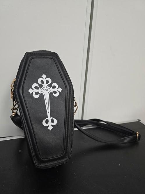 Nieuwe handtas in vorm van grafkist, Sieraden, Tassen en Uiterlijk, Tassen | Schoudertassen, Zo goed als nieuw, Ophalen of Verzenden