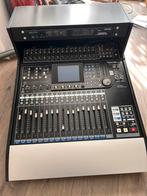Tascam DM-24 Digitale Mixer, Muziek en Instrumenten, Mengpanelen, Ophalen, Gebruikt, 20 kanalen of meer