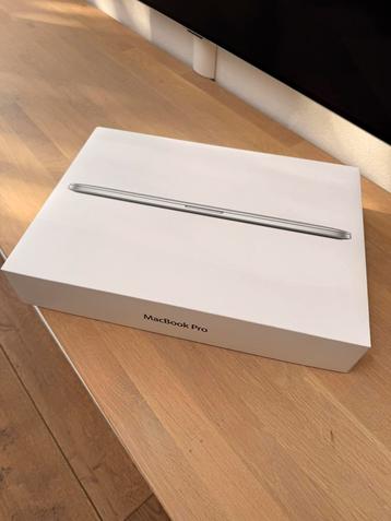 MacBook Pro 15,4 inch (2012) - accu defect beschikbaar voor biedingen