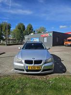 BMW 3-Serie 2.0 318 I Touring 2006 Grijs, Auto's, BMW, Achterwielaandrijving, Zwart, 129 pk, Stationwagon