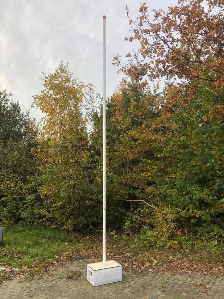 Vlaggenmast 6 meter met betonbak voor Fairybell, Diversen, Vlaggen en Wimpels, Gebruikt, Ophalen of Verzenden