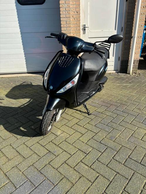 Piaggio Zip 150 2Takt, Fietsen en Brommers, Scooters | Piaggio, Zo goed als nieuw, Zip, Tweetakt, Ophalen