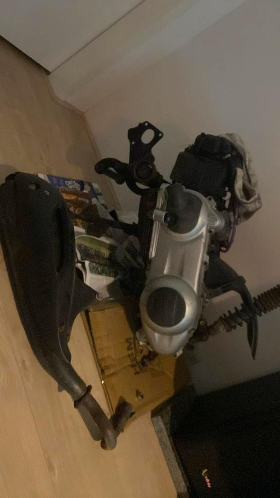 Piaggio/ gilera/vespa/fly/skipper/runner leader blok 125cc, Fietsen en Brommers, Brommeronderdelen | Scooters, Gebruikt, Piaggio