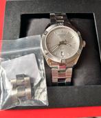 Tissot Dameshorloge PR100, Ophalen of Verzenden, Zo goed als nieuw, Staal, Polshorloge