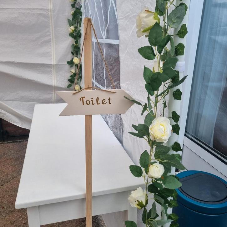 Rozen en klimop, Huis en Inrichting, Woonaccessoires | Kunstplanten en Kunstbloemen, Zo goed als nieuw, Ophalen of Verzenden