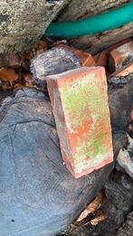 Te koop 500 gebikte stenen, Ophalen of Verzenden, Zo goed als nieuw, Bakstenen