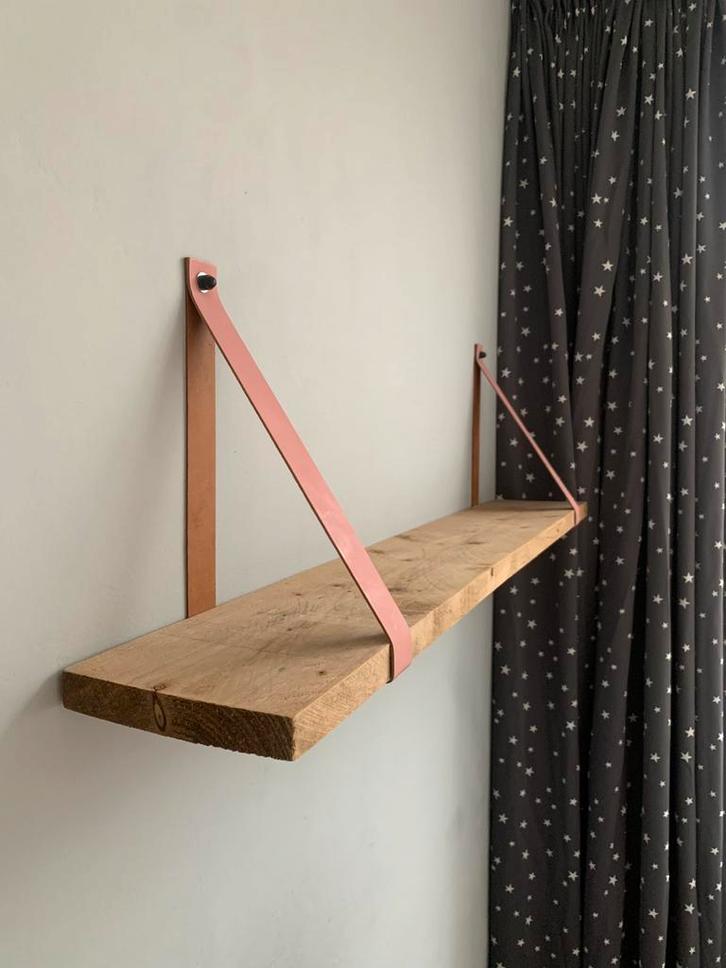 Steigerhouten wandplank met roze leren plankdragers 120x19x3, Kinderen en Baby's, Kinderkamer | Commodes en Kasten, Gebruikt, Commode