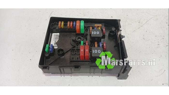 Zekeringkast van een Volkswagen Golf, Auto-onderdelen, Elektronica en Kabels, Volkswagen, Gebruikt, 3 maanden garantie, Ophalen of Verzenden