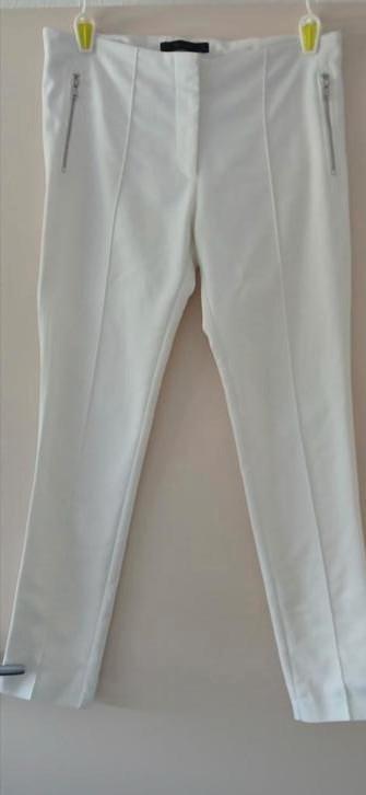 Zara pantalon/ damesbroek recht model beschikbaar voor biedingen